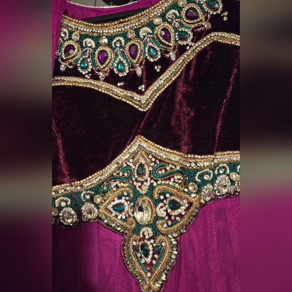 Indian Suit - Picture 2 of 2